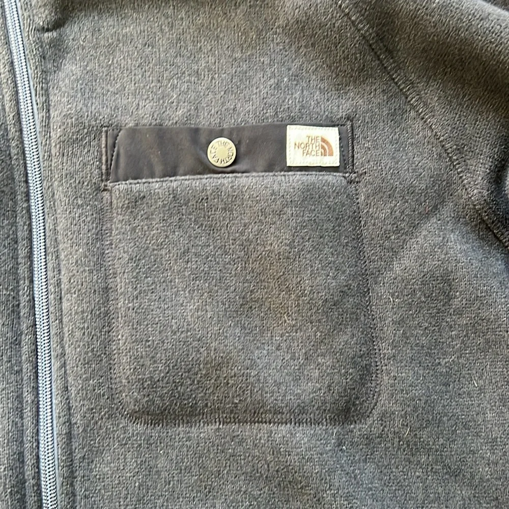 The North Face Men’s Black Fleece Jacket, size L